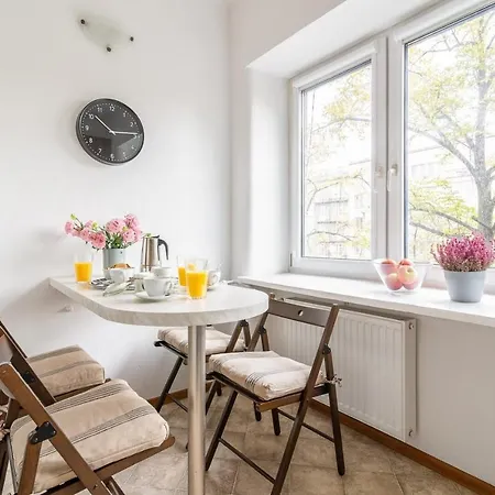Rent Like - Aleja Niepodleglosci 157 * Warsaw