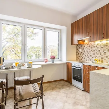 Rent Like - Aleja Niepodleglosci 157 Warsaw